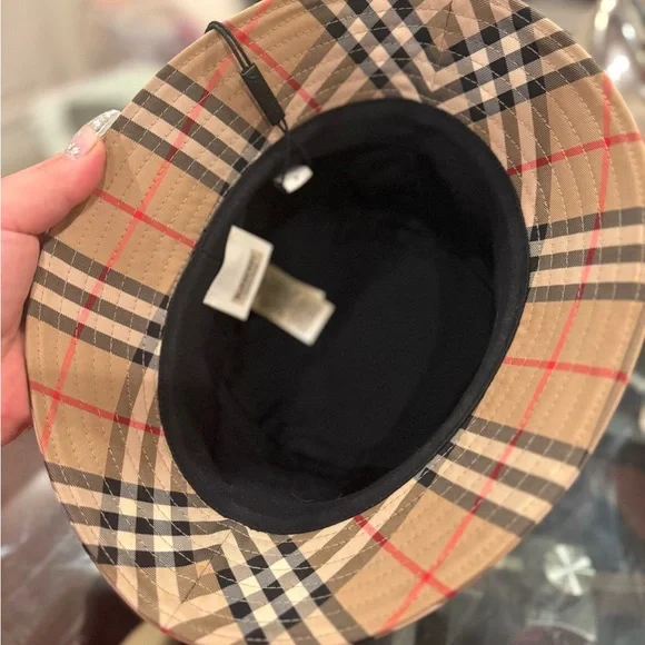 Burberry Tan and Red Checkered Bucket Hat Sale!❄️?Burberry Vintage Wool Checkered Bucket Hat in Tan  main image 4